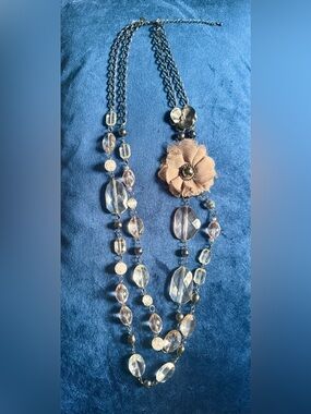 NYC Pink Beige Floral Pendant Layered Necklace